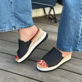 Diana-mulesandaler med kilklack för dam