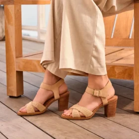 Majorca-sandal med remmar och klack för damer